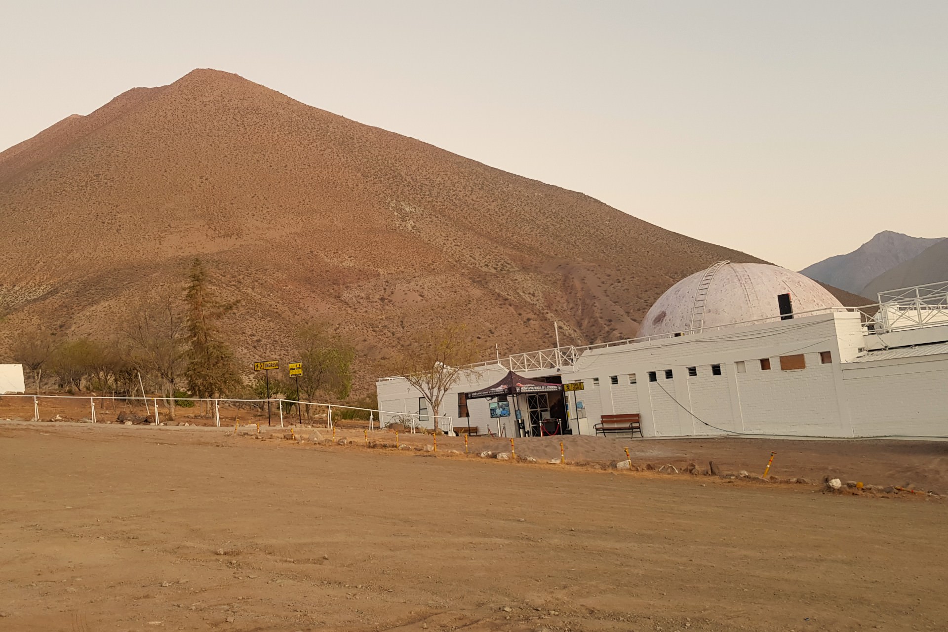 Observación astronómica en Vicuña